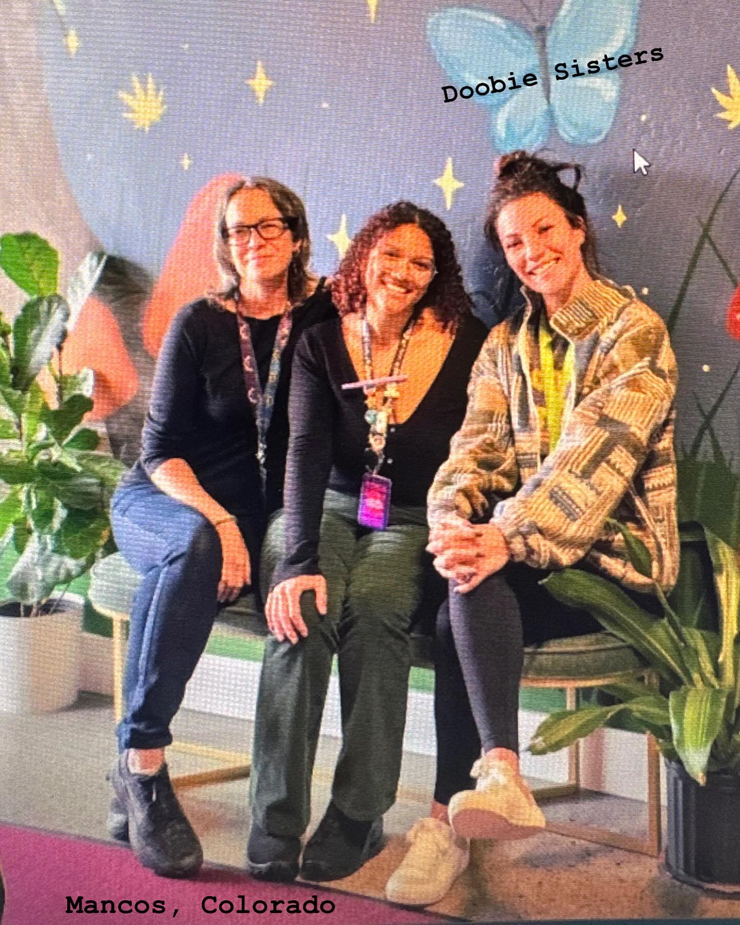 Enjoy the little things, for one day you may look back and realize they were the big things. - Charles Dickens #doobiesisters #coloradotripadvisor #cortezcolorado #mancoscokirado #suportsmallbusiness #fourcorners #bestexperience #doobiefamily #grateful #adventure #colorado